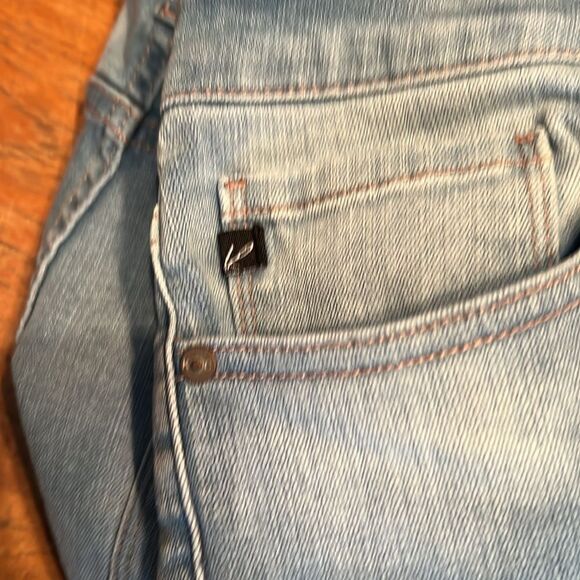 KanCan jeans 2XL light wash NWOT - Picture 8 of 12